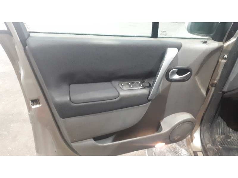 renault scenic ii del año 2007