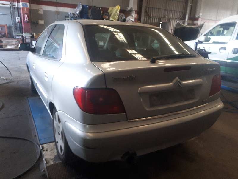 citroën xsara berlina del año 2004