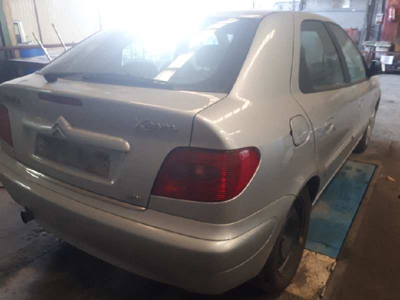 citroën xsara berlina del año 2004