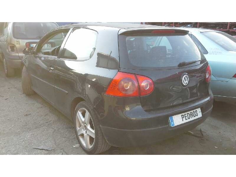 volkswagen golf v berlina (1k1) del año 2004
