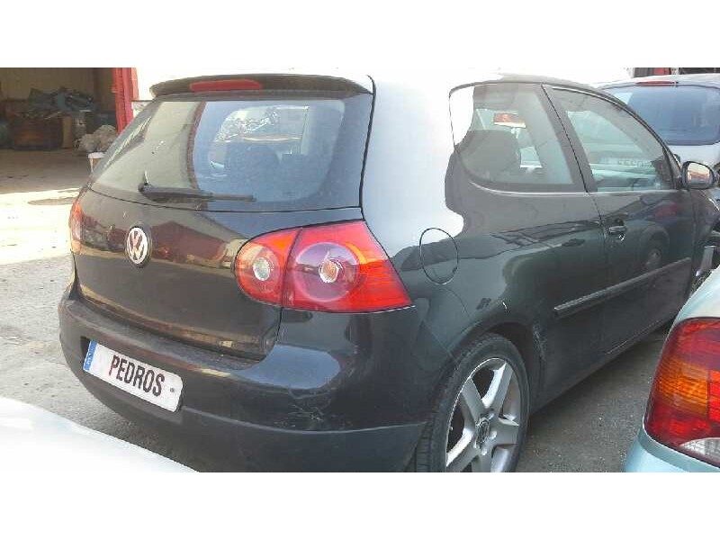 volkswagen golf v berlina (1k1) del año 2004