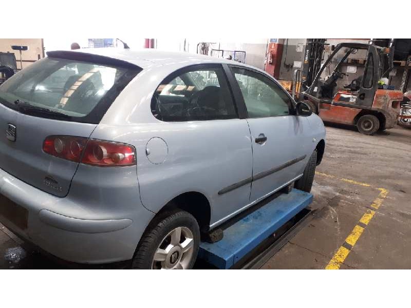 seat ibiza (6l1) del año 2003
