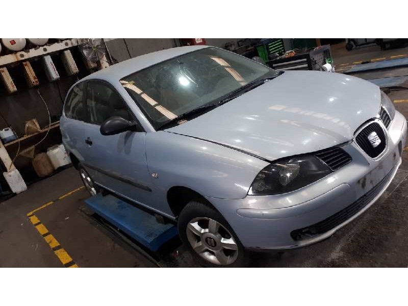 seat ibiza (6l1) del año 2003