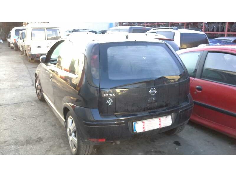 opel corsa c del año 2004