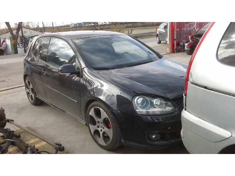 volkswagen golf v berlina (1k1) del año 2005