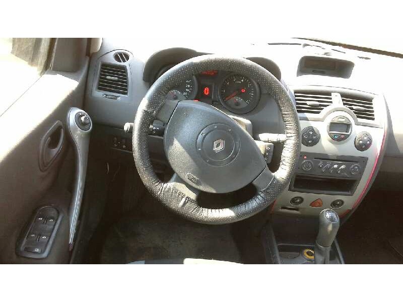 renault megane ii berlina 5p del año 2006
