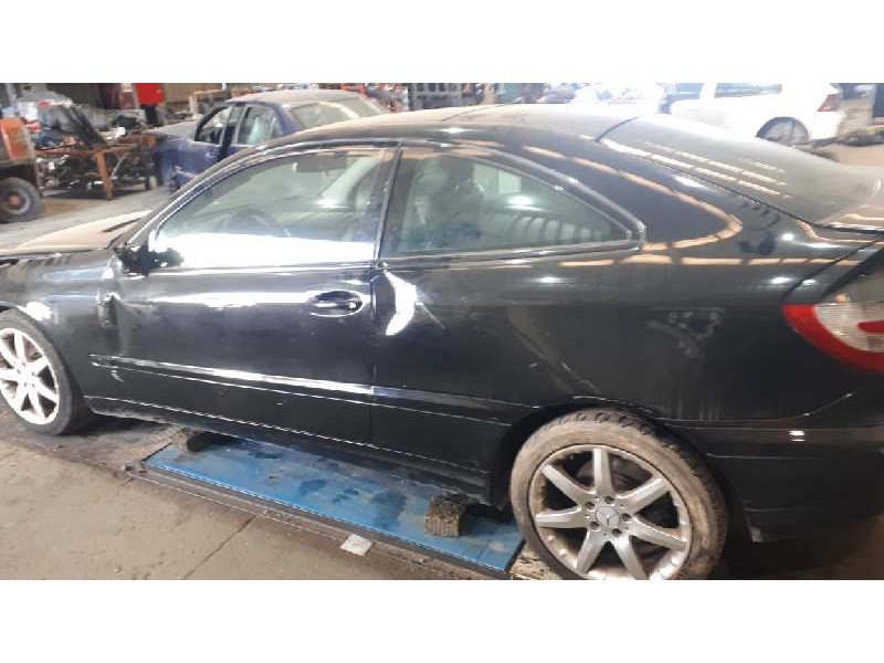 mercedes-benz clase c (w203) sportcoupe del año 2004