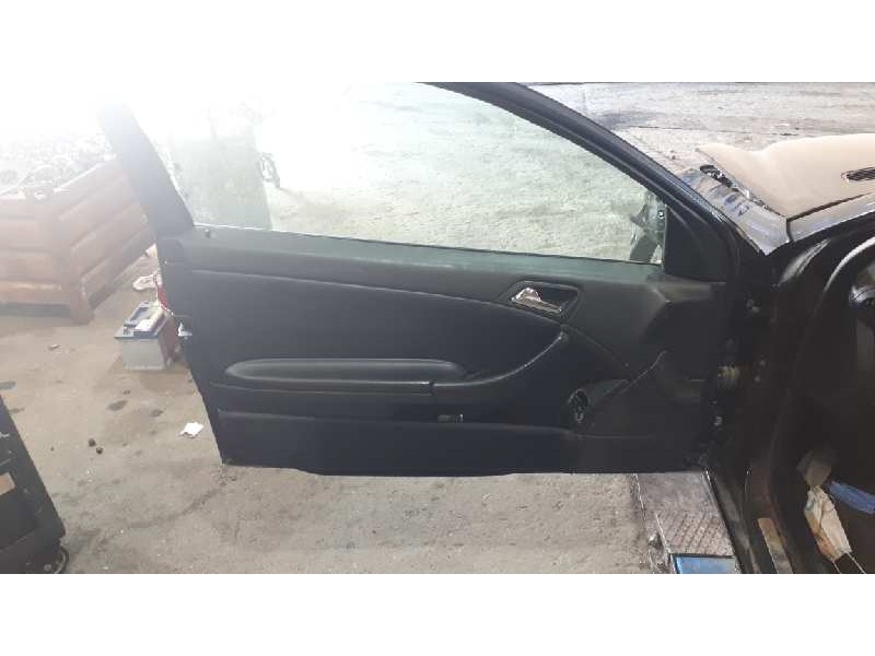 mercedes-benz clase c (w203) sportcoupe del año 2004