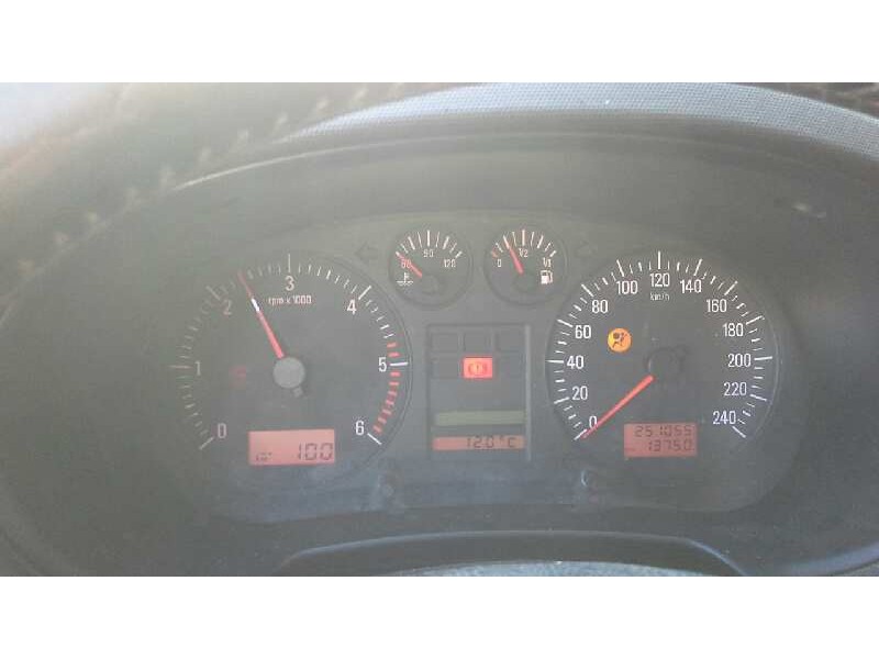 seat toledo (1m2) del año 1999