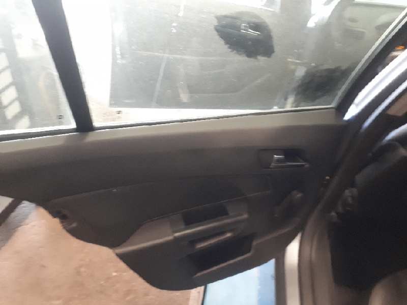 opel astra h berlina del año 2006