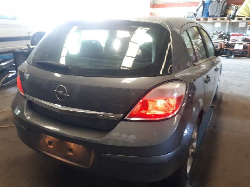 opel astra h berlina del año 2006