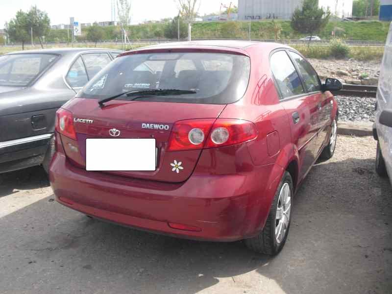 daewoo lacetti del año 2004