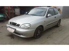 daewoo lanos del año 2000