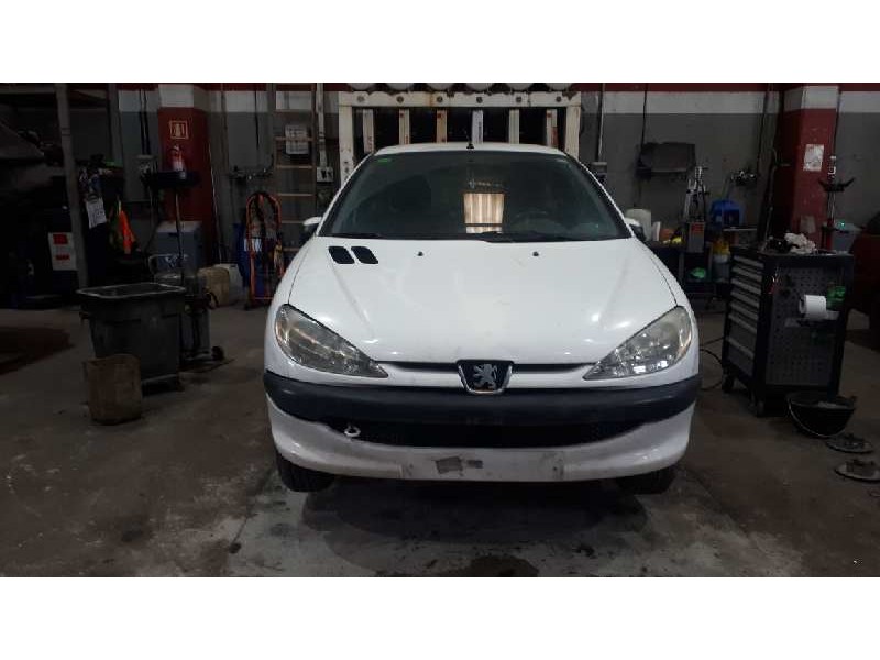 peugeot 206 berlina del año 2004