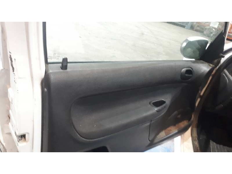 peugeot 206 berlina del año 2004