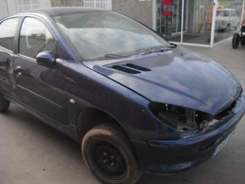 peugeot 206 berlina del año 2000