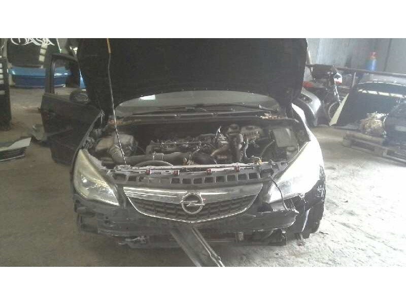 opel astra j lim. del año 2011