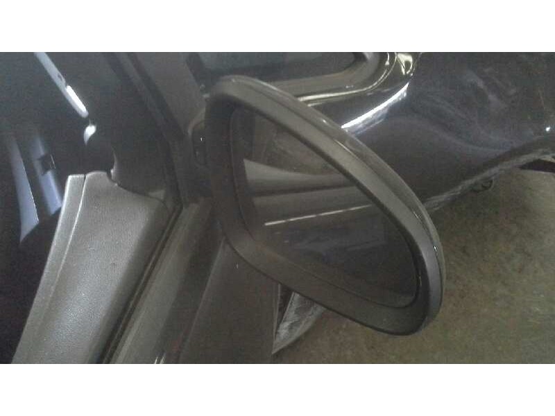 opel astra j lim. del año 2011