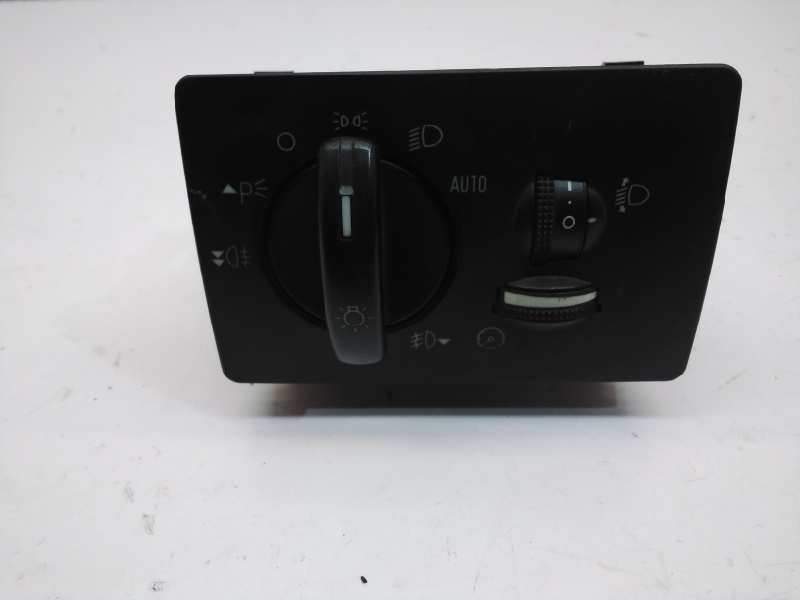Recambio de mando luces para ford focus berlina (cap) 1.6 tdci cat referencia OEM IAM 4M5T13A024CA 04059730 060517B1