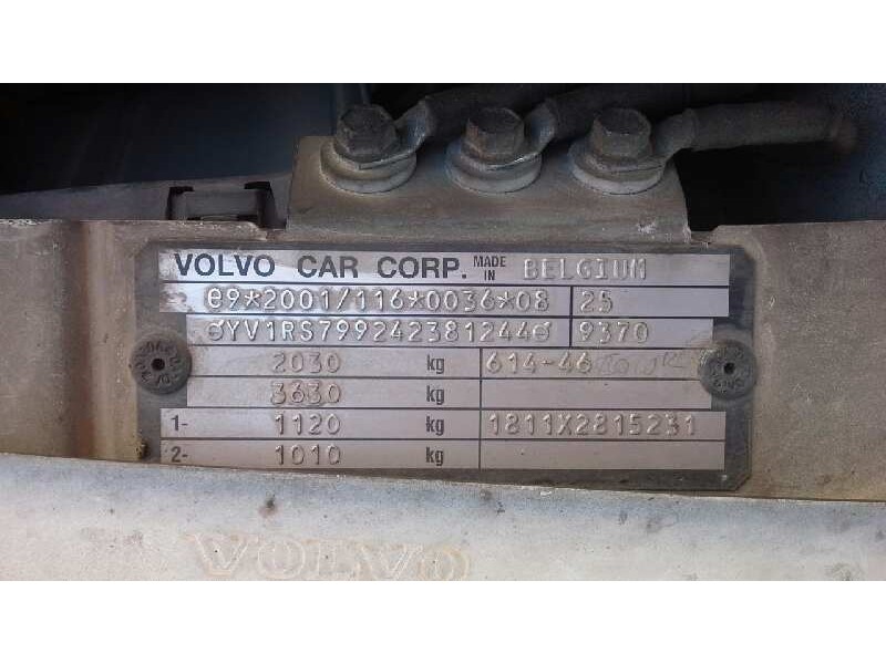 volvo s60 berlina del año 2004