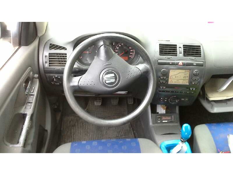 seat ibiza (6k1) del año 2000