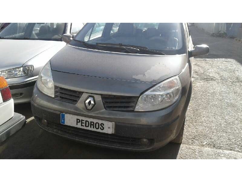 renault scenic ii del año 2004