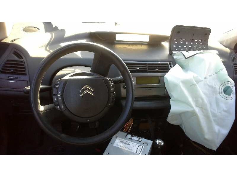 citroën c4 berlina del año 2010