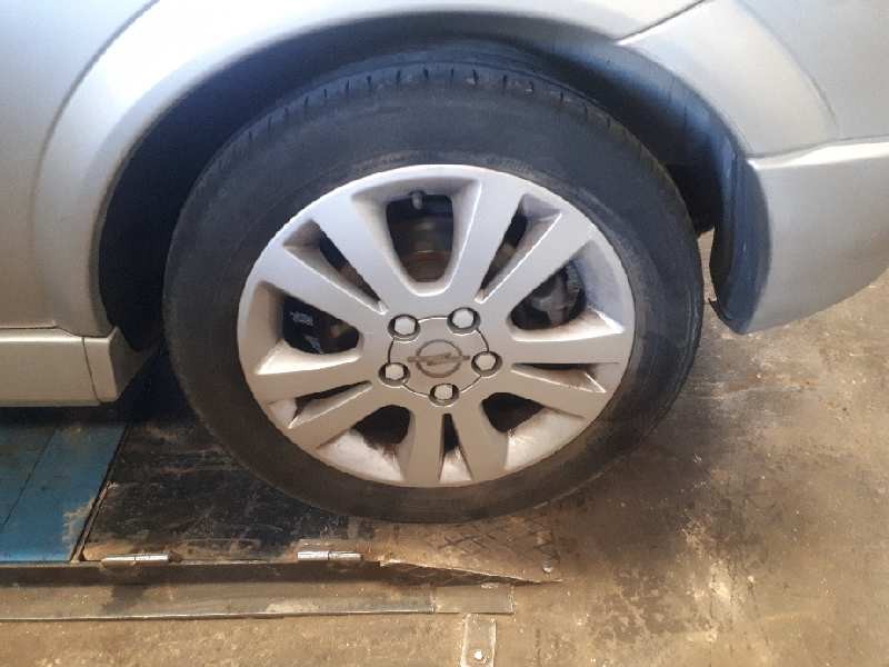 opel astra g berlina del año 2000