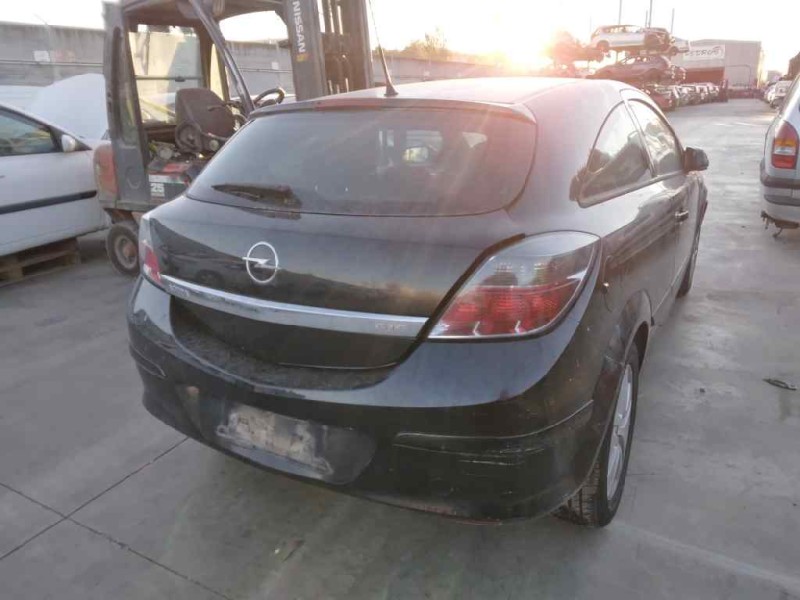 opel astra gtc del año 2008