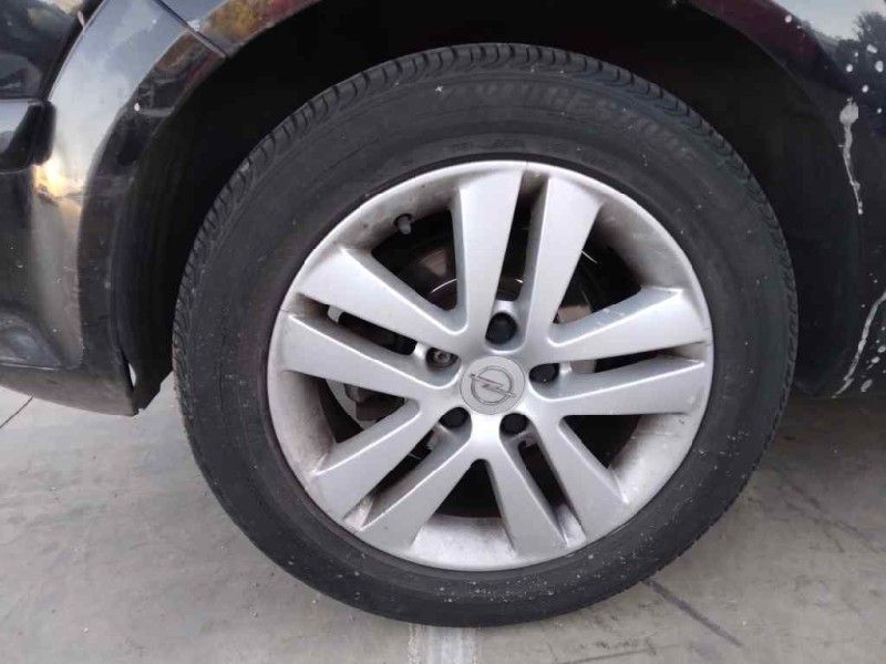 opel astra gtc del año 2008