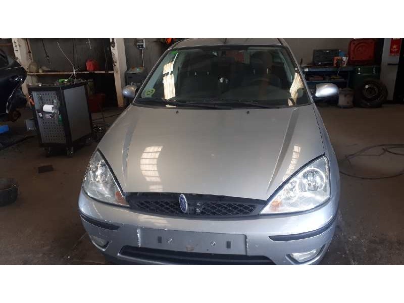 ford focus berlina (cak) del año 2003