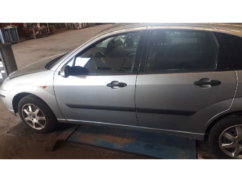 ford focus berlina (cak) del año 2003