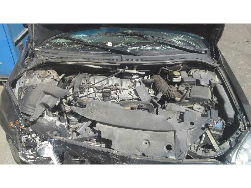 toyota avensis berlina (t25) del año 2008