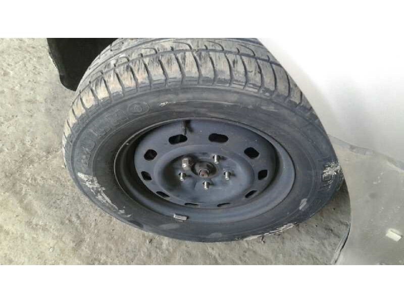 kia carnival ii del año 2004