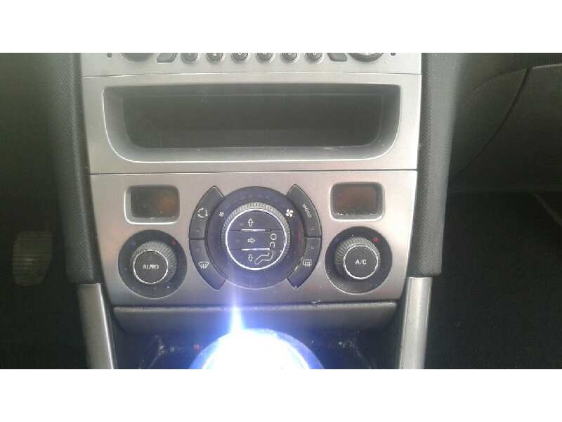 peugeot 308 del año 2008