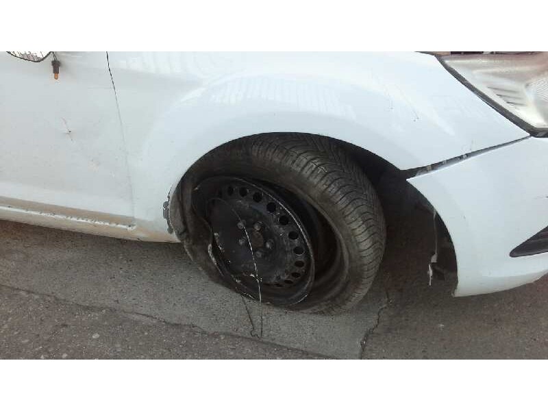 ford focus berlina (cap) del año 2008