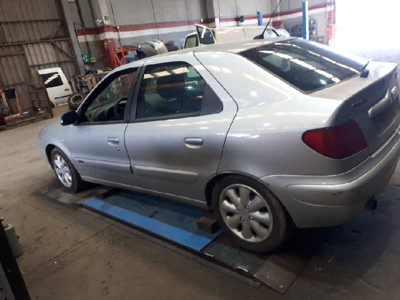 citroën xsara berlina del año 2001