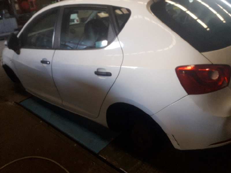 seat ibiza (6j5) del año 2009