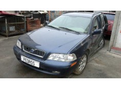 volvo v40 familiar del año 2003 2