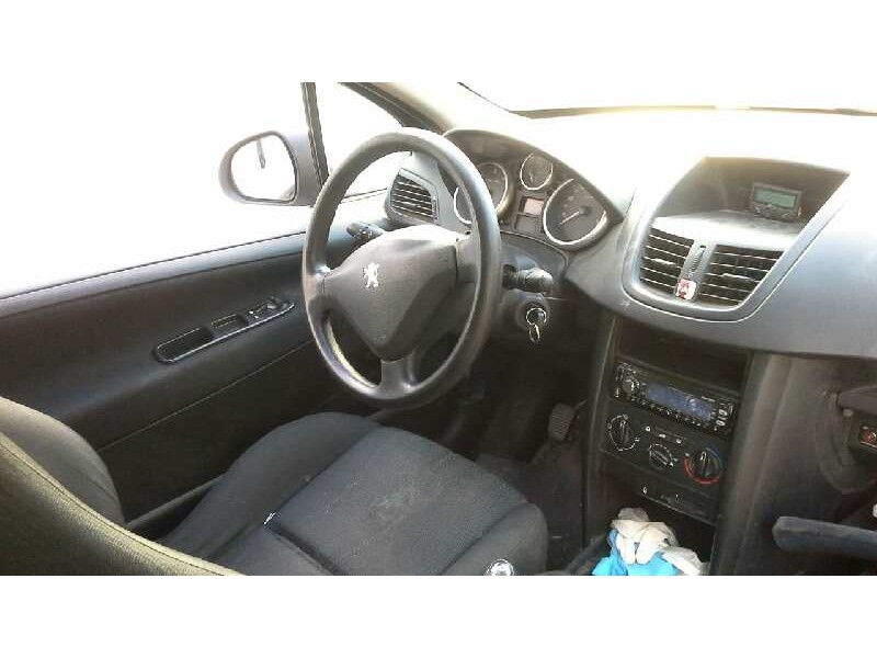 peugeot 207 del año 2007