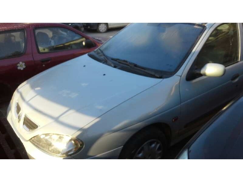 renault megane i fase 2 berlina (ba0) del año 2001