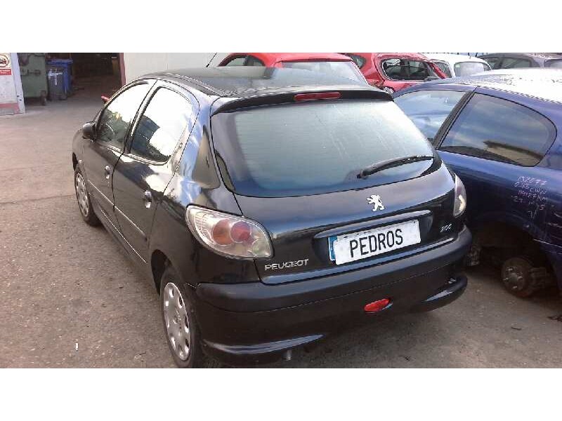 peugeot 206 berlina del año 2004
