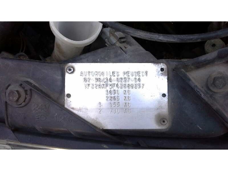 peugeot 206 berlina del año 2004