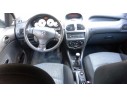 PEUGEOT 206 BERLINA