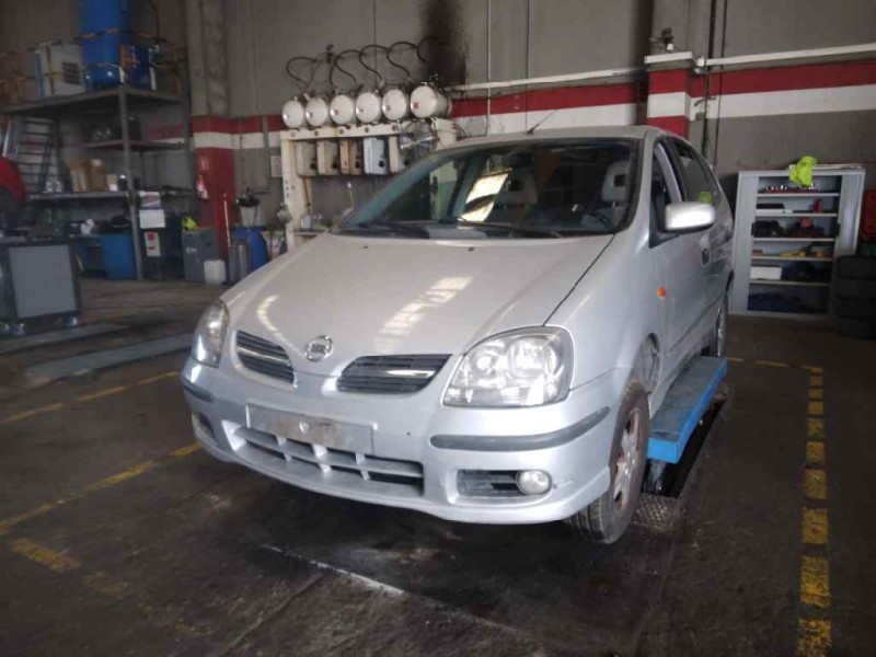 nissan almera tino (v10m) del año 2004