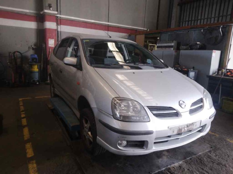 nissan almera tino (v10m) del año 2004