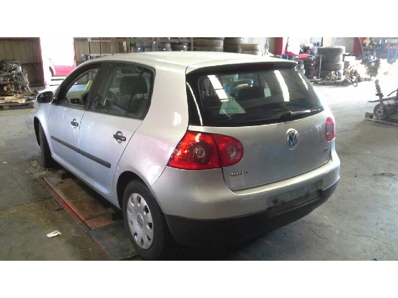 volkswagen golf v berlina (1k1) del año 2004