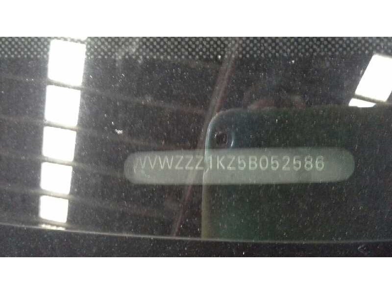 volkswagen golf v berlina (1k1) del año 2004