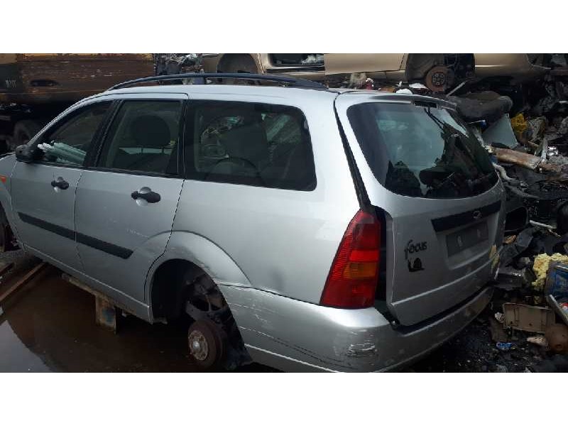 ford focus turnier (cak) del año 2001