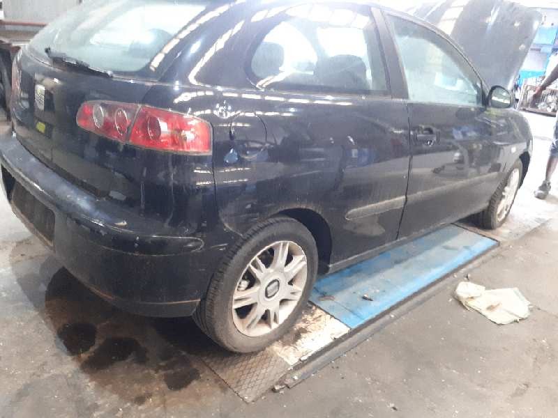 seat ibiza (6l1) del año 2002